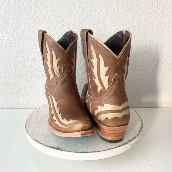 Lane WALK THE LINE Womens Cowboy Bootie 9 Brown Cowgirl Short Boots Pointed Toe - Picture 1 of 11